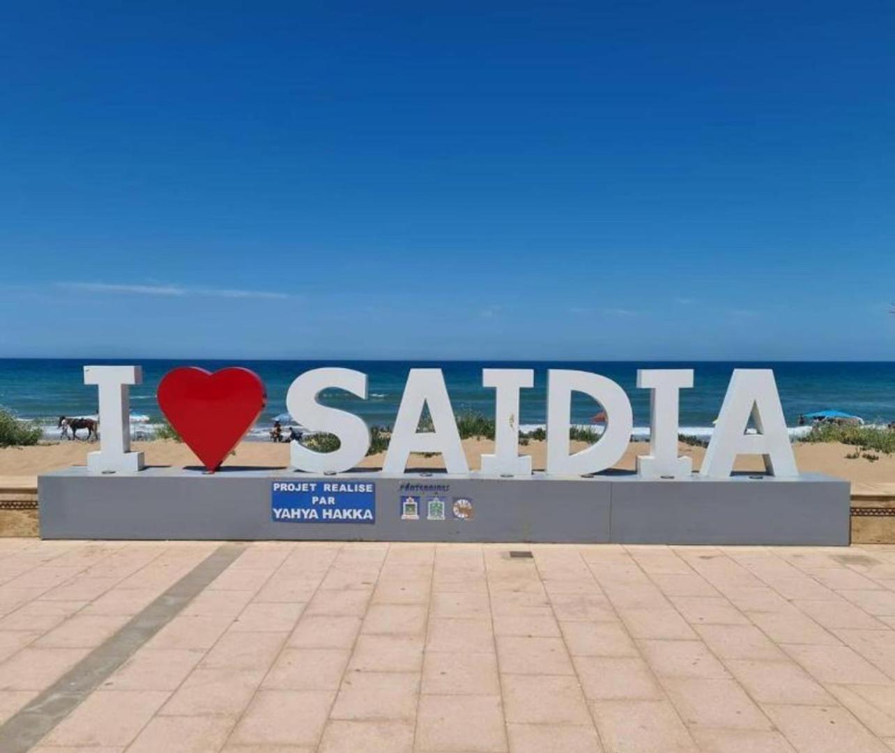 Magnifique Maison Famiiale Moderne Spacieuse De 150 M Avec De 3 ,confortables Et D Un Grand Salon Et Terrasse, Idealement Situee A 9 Min Du Centre-ville Elle Se Trouve A Proximite De La Route Principale Menant A L Aeroport Berkane Et Saidia Vakantiehuis Oujda